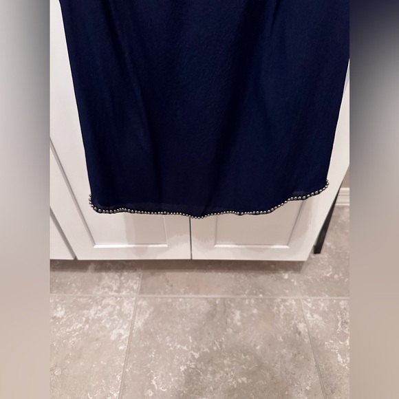 NBD Lourdes dress in Navy - Picture 8 of 12